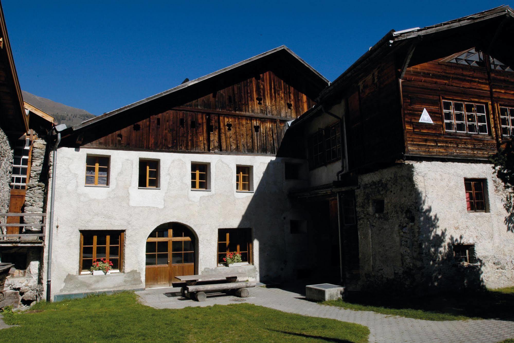 Sta-Maria Youth Hostel Santa Maria Val Muestair Exteriér fotografie