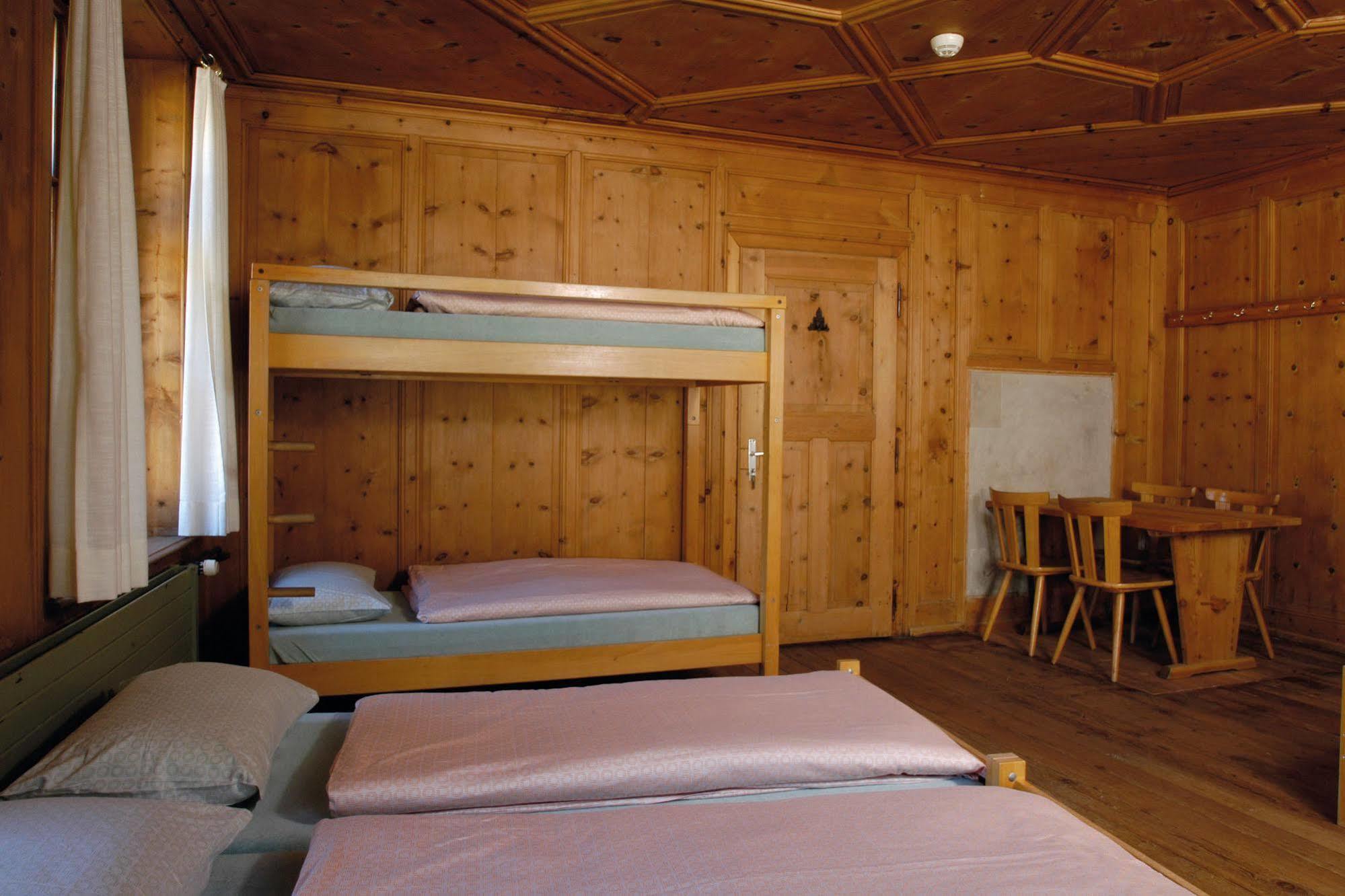 Sta-Maria Youth Hostel Santa Maria Val Muestair Exteriér fotografie